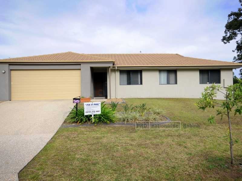 9 Monza Drive, Oxenford QLD 4210
