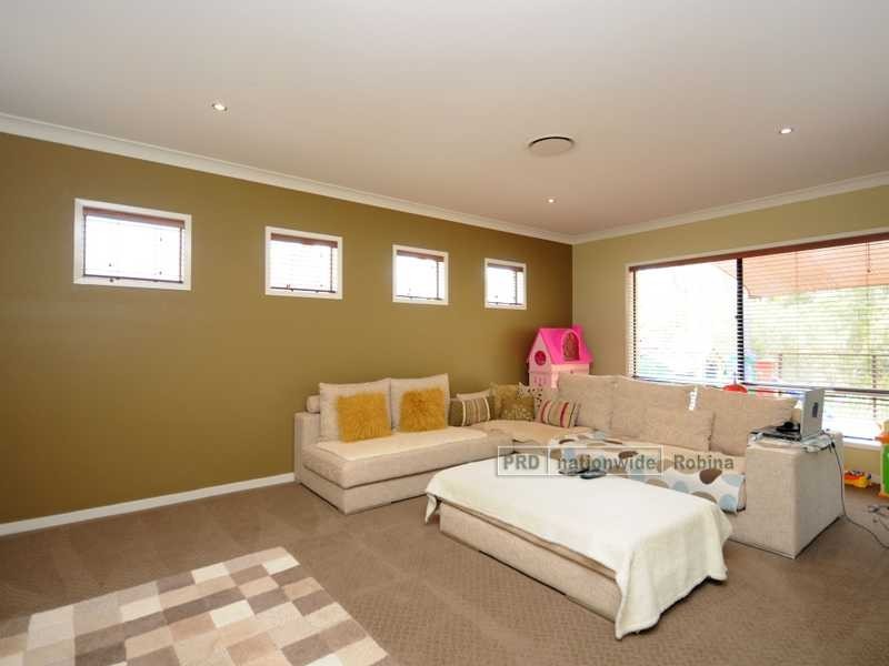 4 Rustyplum Court, Reedy Creek QLD 4227