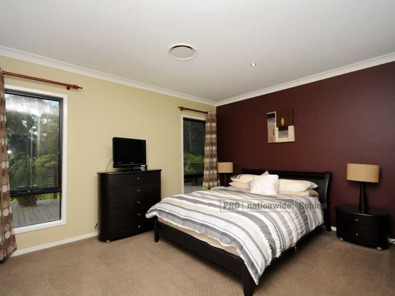4 Rustyplum Court, Reedy Creek QLD 4227