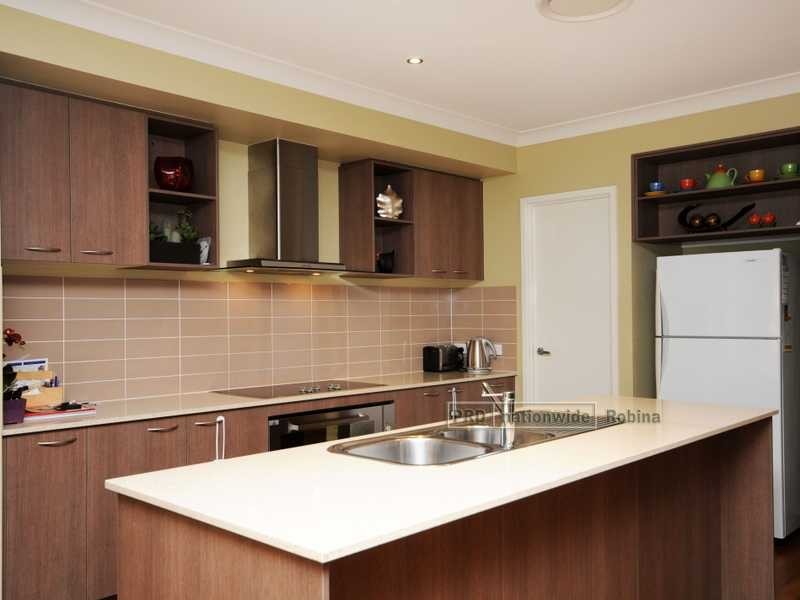 4 Rustyplum Court, Reedy Creek QLD 4227