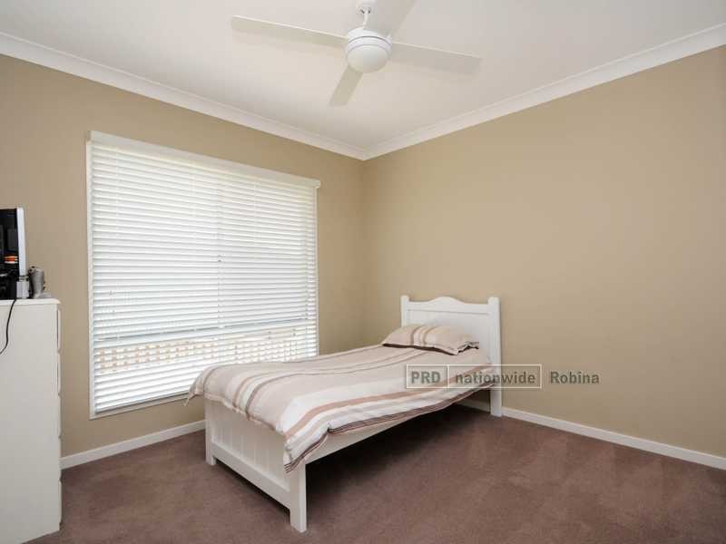 27 Camarillo Circuit, Reedy Creek QLD 4227