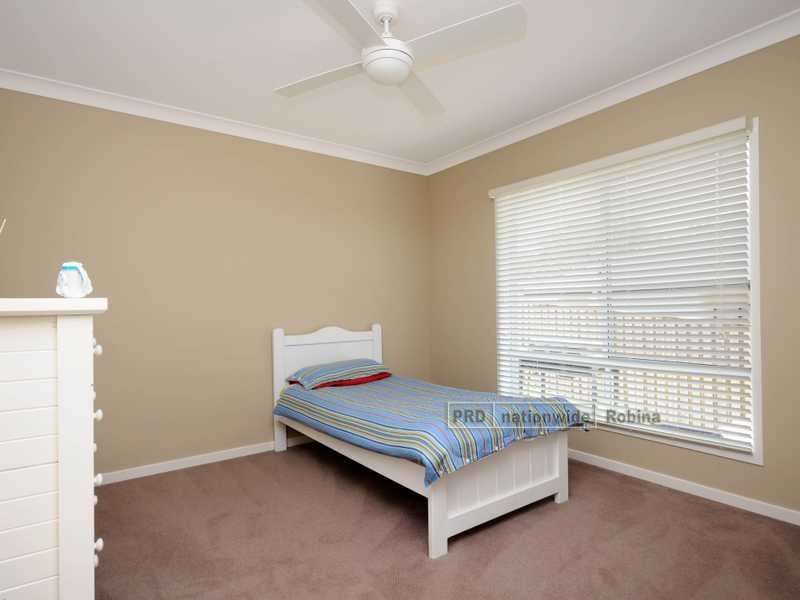 27 Camarillo Circuit, Reedy Creek QLD 4227