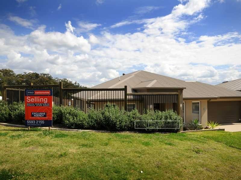 27 Camarillo Circuit, Reedy Creek QLD 4227