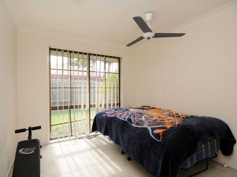 Unit 16/12 Landau Court, Miami QLD 4220