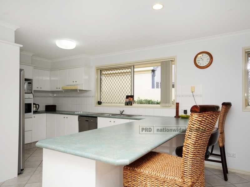 15 Cedarwood Crescent, Robina QLD 4226