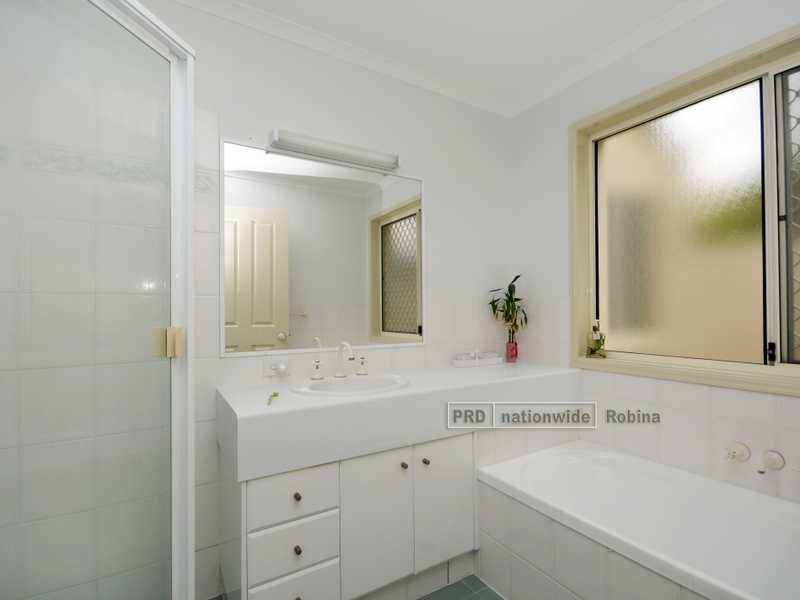 15 Cedarwood Crescent, Robina QLD 4226