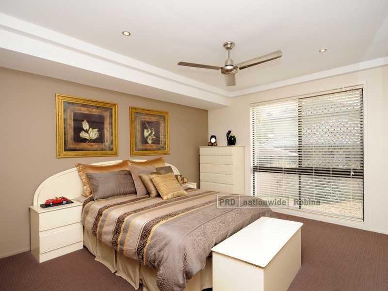 7 Cove Court, Merrimac QLD 4226