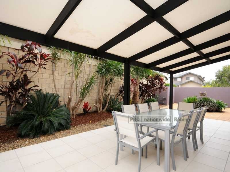 3 Royal Woods Drive, Robina QLD 4226