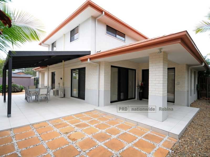 3 Royal Woods Drive, Robina QLD 4226