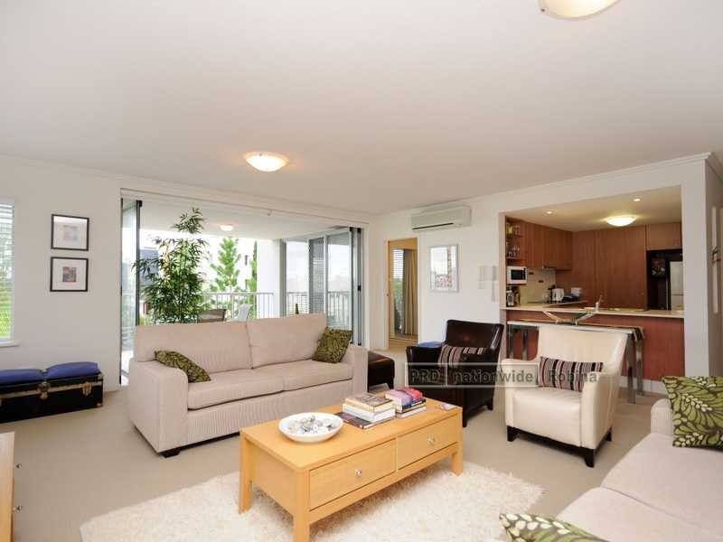 Unit 22/64 Riverwalk Avenue, Robina QLD 4226