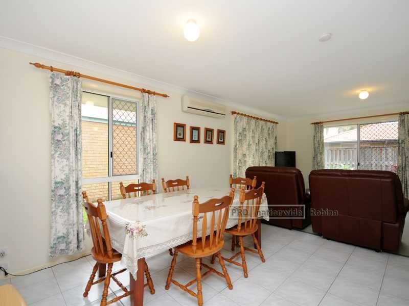 26 Regensberg Close, Varsity Lakes QLD 4227