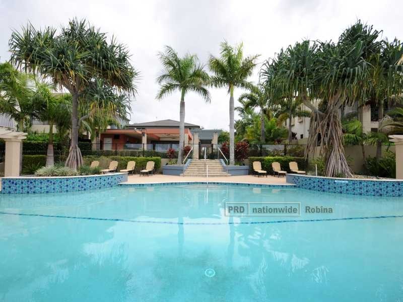 Unit 1052/1 The Cove Crescent, Carrara QLD 4211