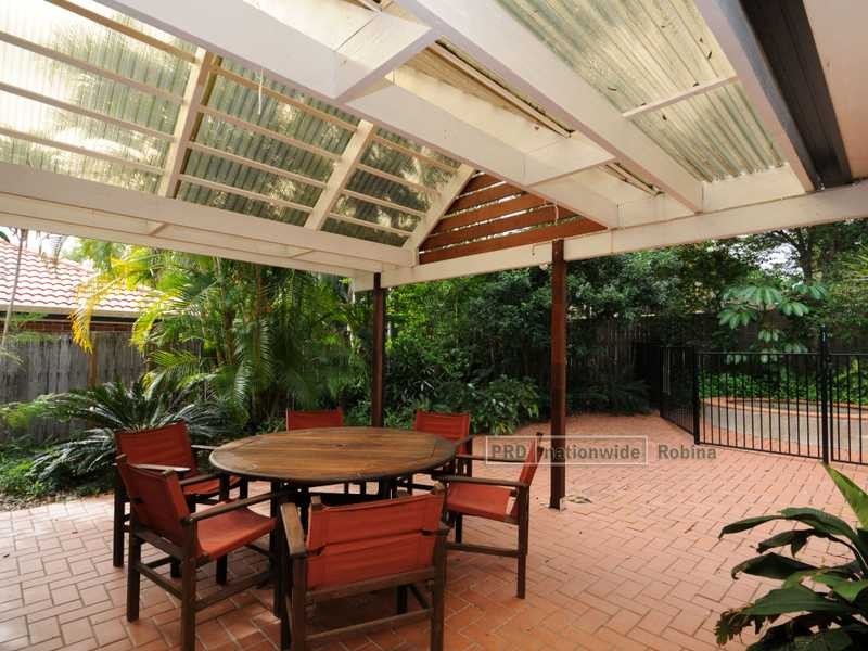 18 Kensington Street, Robina QLD 4226