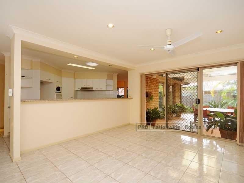 18 Kensington Street, Robina QLD 4226