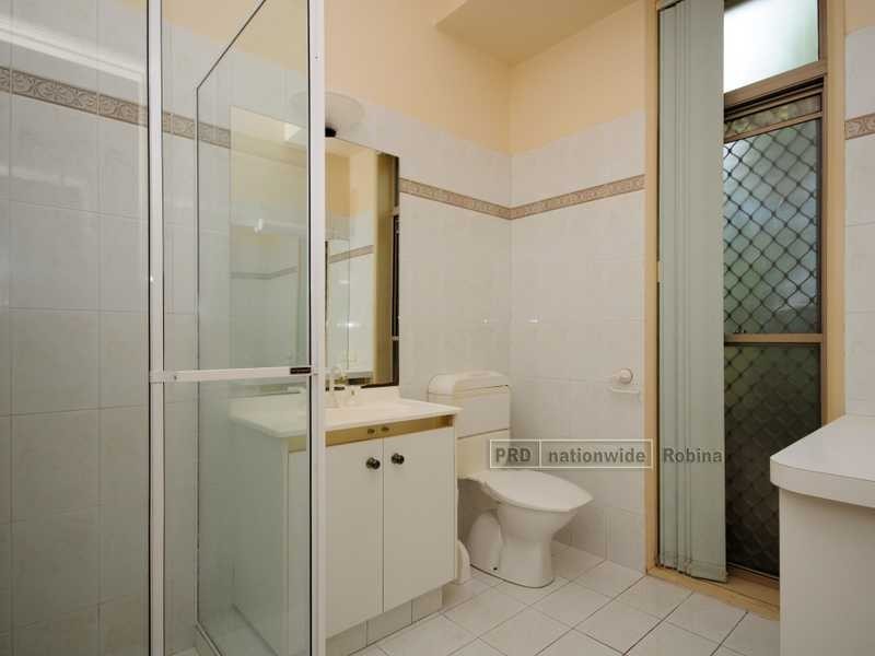 18 Kensington Street, Robina QLD 4226