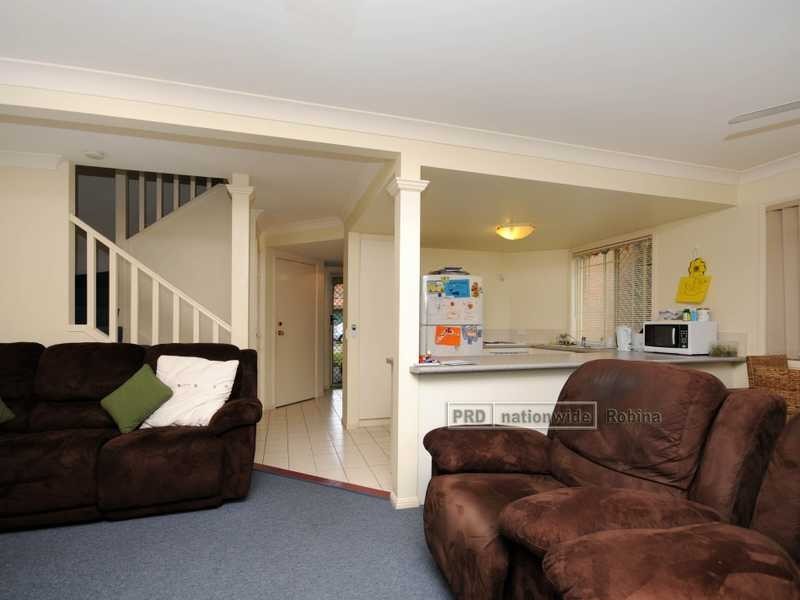 Unit 11/98 Old Coach Rd, Mudgeeraba QLD 4213