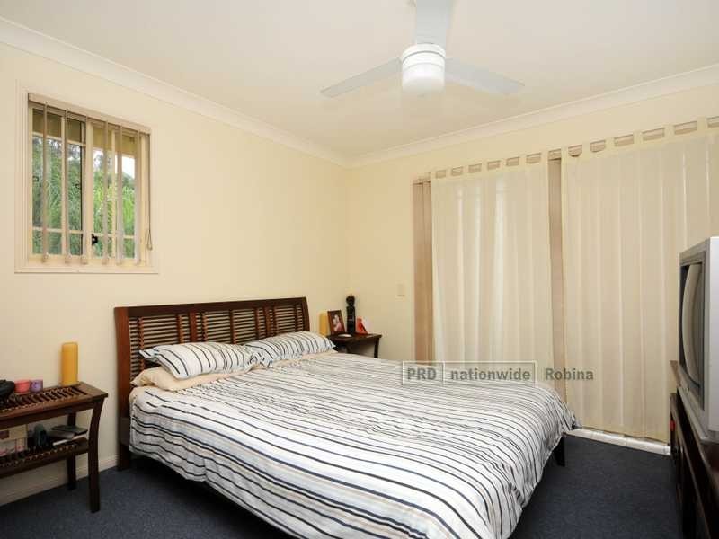 Unit 11/98 Old Coach Rd, Mudgeeraba QLD 4213