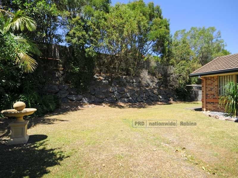 18 Swanton Drive, Mudgeeraba QLD 4213