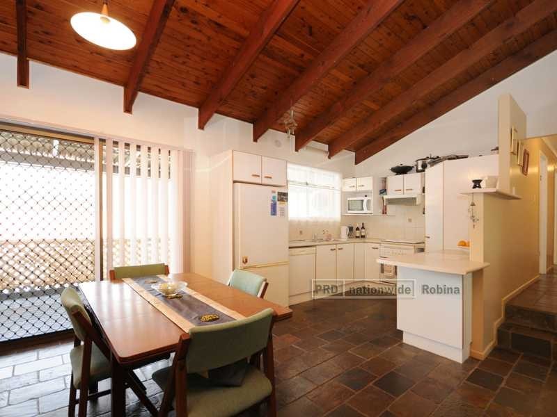 5 Jindivick Street, Worongary QLD 4213