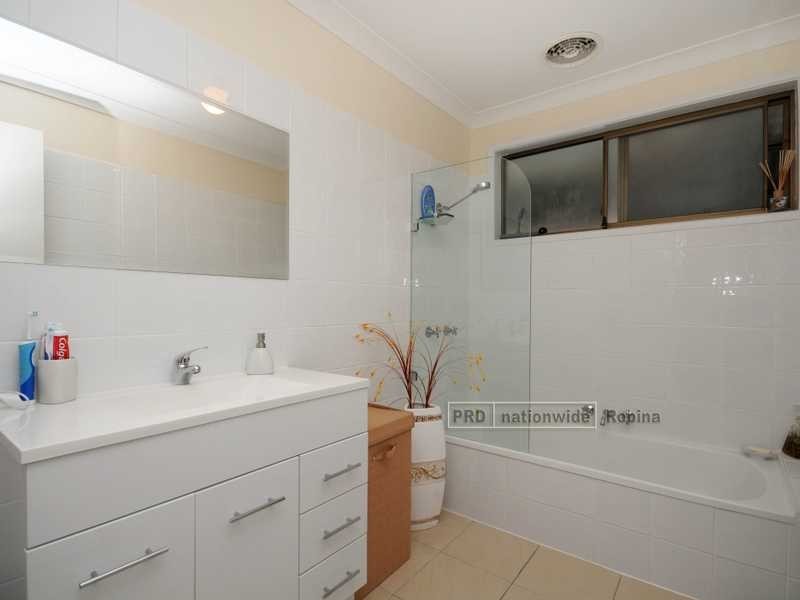 5 Jindivick Street, Worongary QLD 4213
