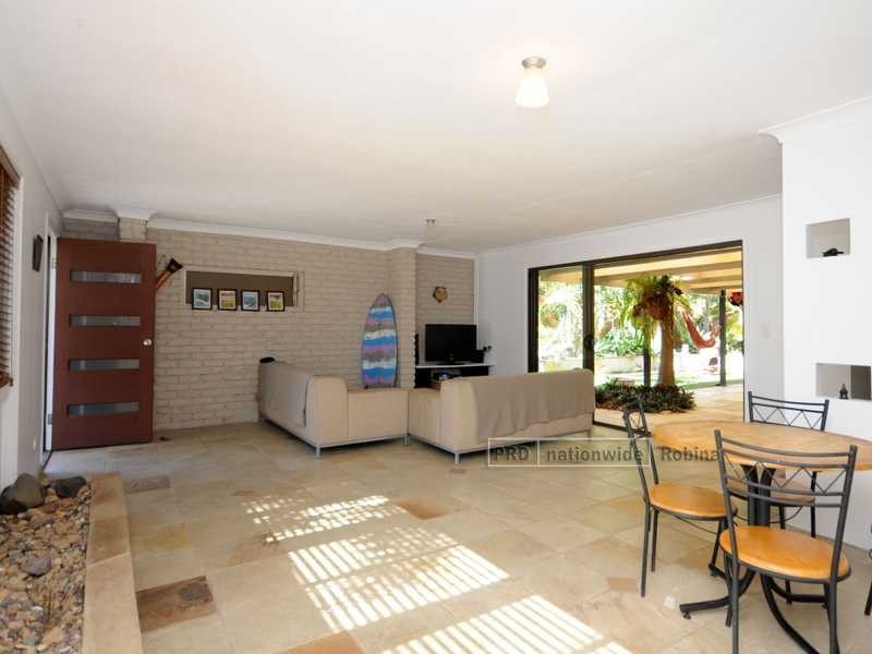 30 Bunyip Street, Burleigh Heads QLD 4220