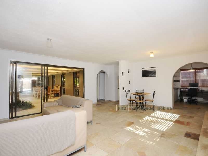 30 Bunyip Street, Burleigh Heads QLD 4220