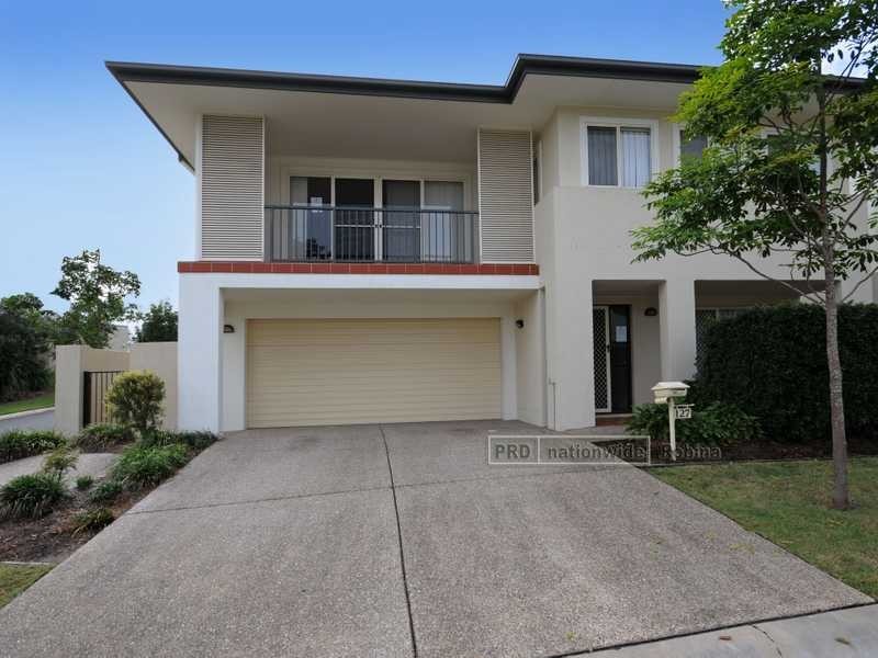 127 Easthill Drive, Robina QLD 4226