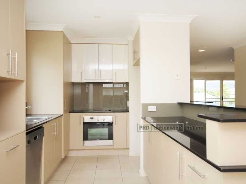 127 Easthill Drive, Robina QLD 4226