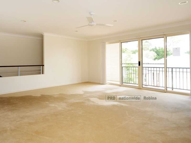 127 Easthill Drive, Robina QLD 4226