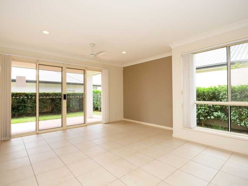 127 Easthill Drive, Robina QLD 4226