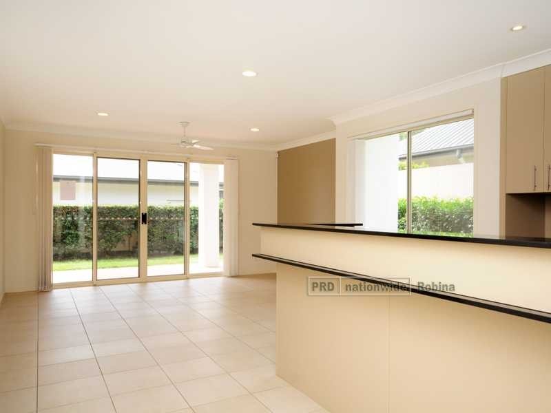 127 Easthill Drive, Robina QLD 4226