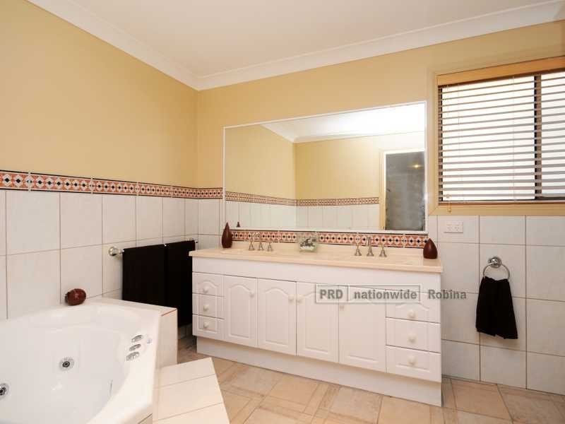 9 Eugenia Circuit, Robina QLD 4226