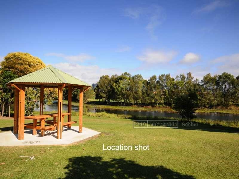 65 Cedarwood Crescent, Robina QLD 4226