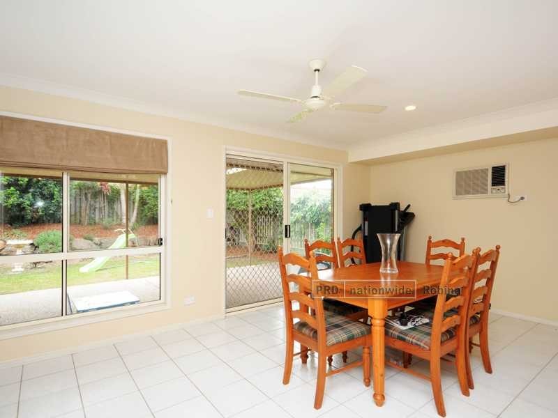 33 Swanton Drive, Mudgeeraba QLD 4213