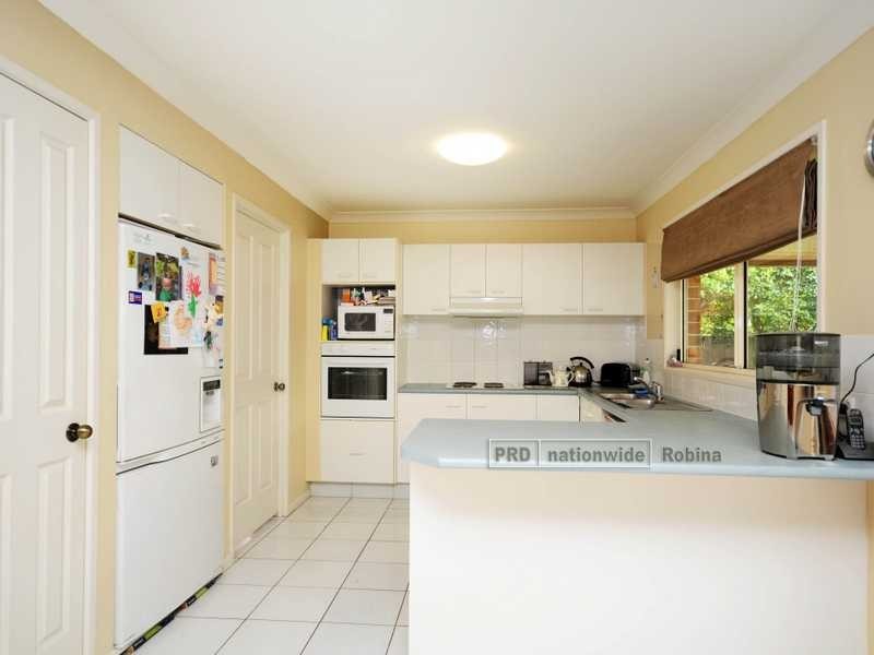 33 Swanton Drive, Mudgeeraba QLD 4213