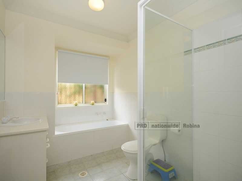 33 Swanton Drive, Mudgeeraba QLD 4213