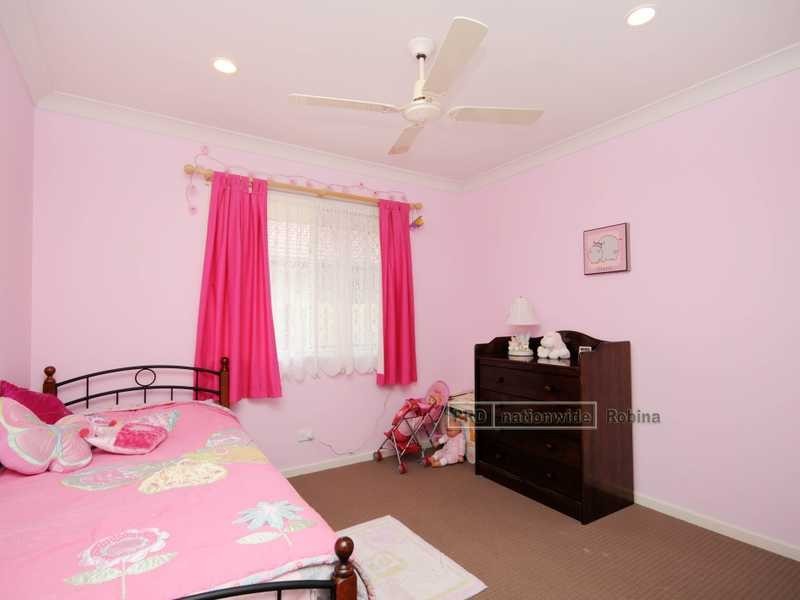 33 Swanton Drive, Mudgeeraba QLD 4213