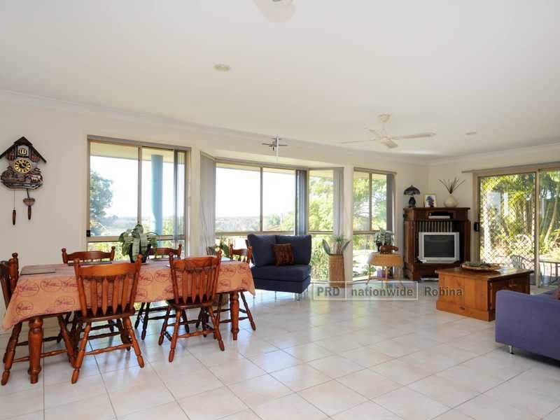 2 Alter Court, Merrimac QLD 4226