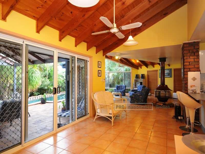 3 Mary Gilmour Court, Burleigh Heads QLD 4220