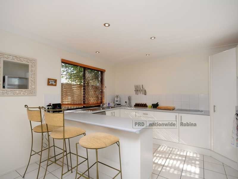 17 Pascali Court, Varsity Lakes QLD 4227