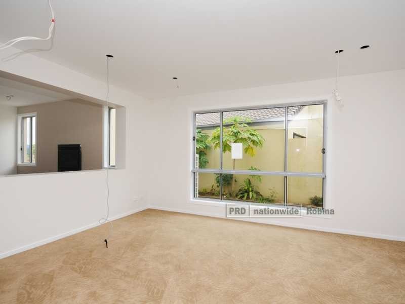 48 Peach Drive, Robina QLD 4226