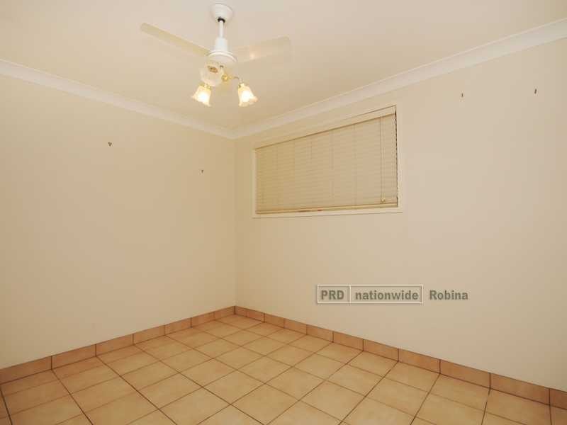 1 Burcott Court, Carrara QLD 4211