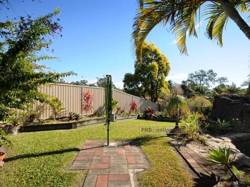 1 Burcott Court, Carrara QLD 4211