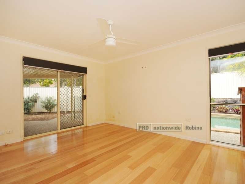 19 Trinity Place, Robina QLD 4226