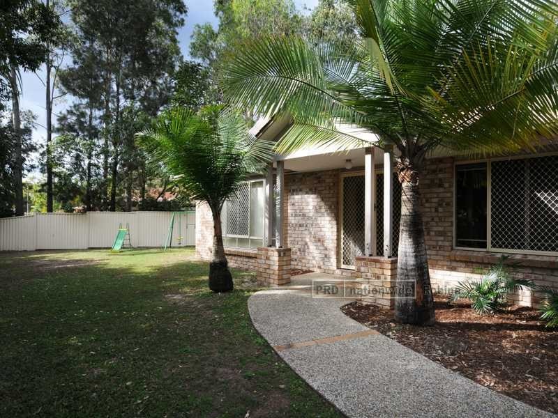 19 Trinity Place, Robina QLD 4226