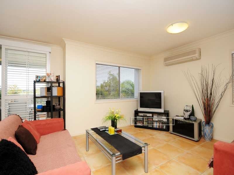 Unit 1004/1 The Cove Crescent, Carrara QLD 4211