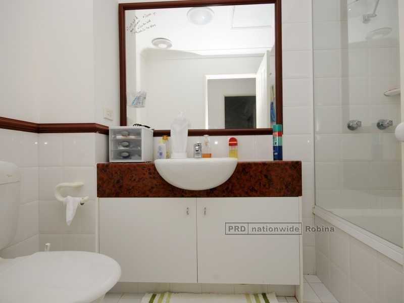 Unit 102/8 Ghilgai Rd, Merrimac QLD 4226