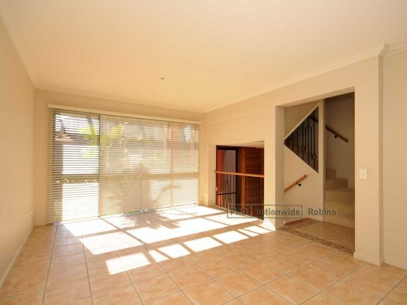 Unit 44/20 Fairway Drive, Clear Island Waters QLD 4226