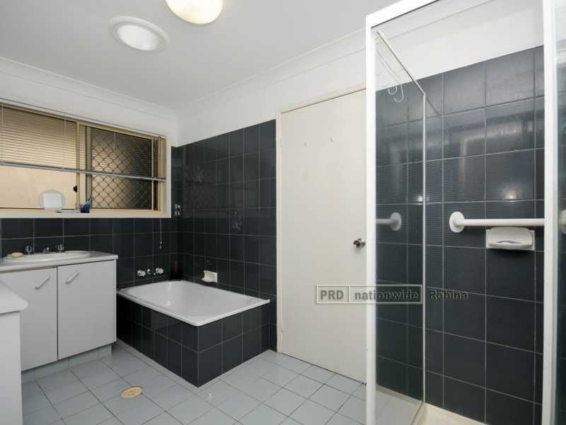 4 Karrinyup Place, Robina QLD 4226