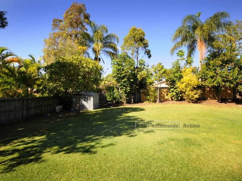 10 Glen Iris Place, Robina QLD 4226